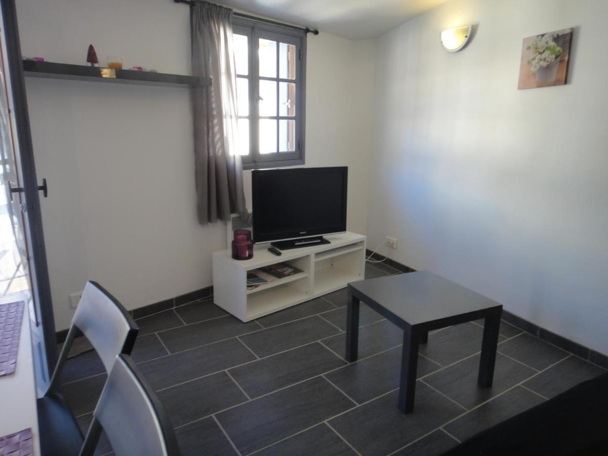 Le Petit Balcon De Cassis Apartment Exterior photo