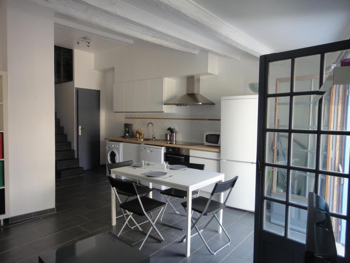 Le Petit Balcon De Cassis Apartment Exterior photo